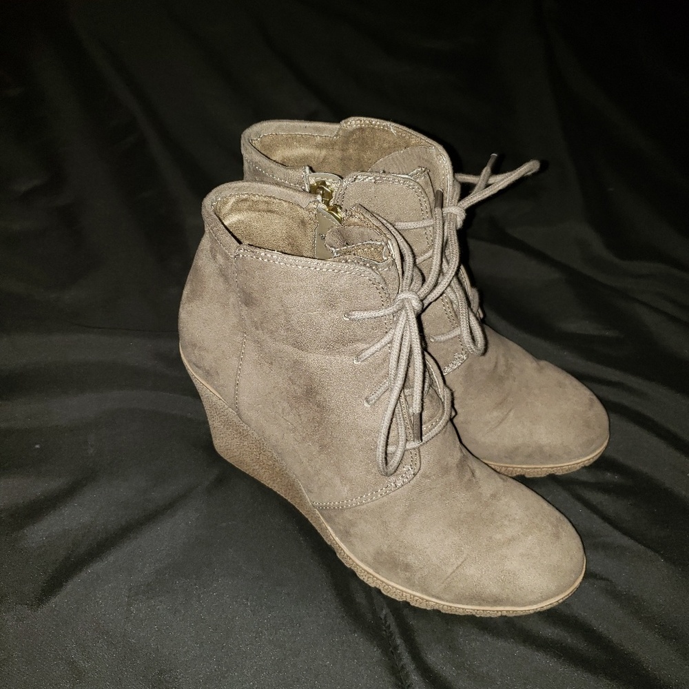 Mia Girl taupe wedge booties 8